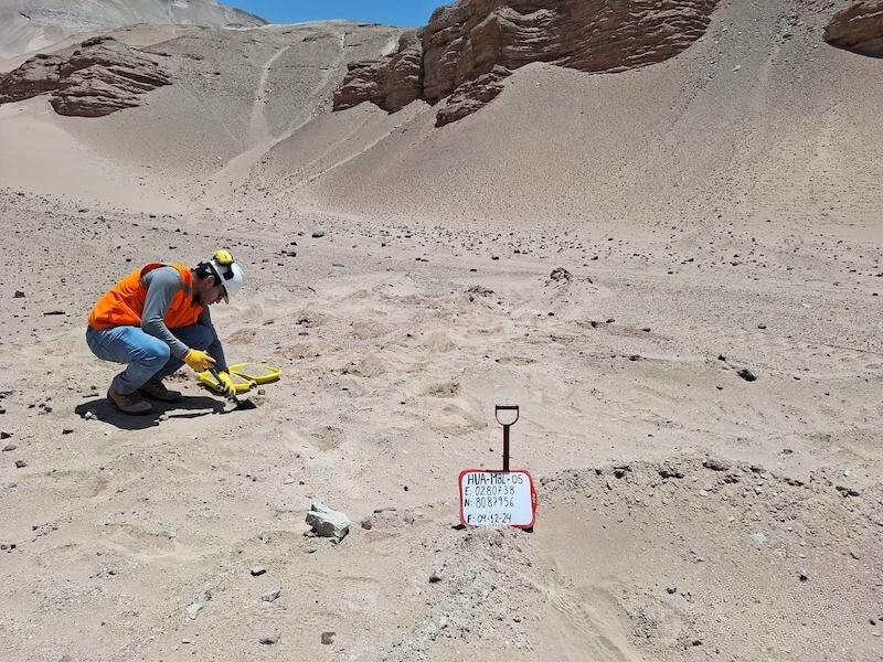 Monitoreo ambiental de suelos observado durante monitoreo de fauna en ecosistema rocoso